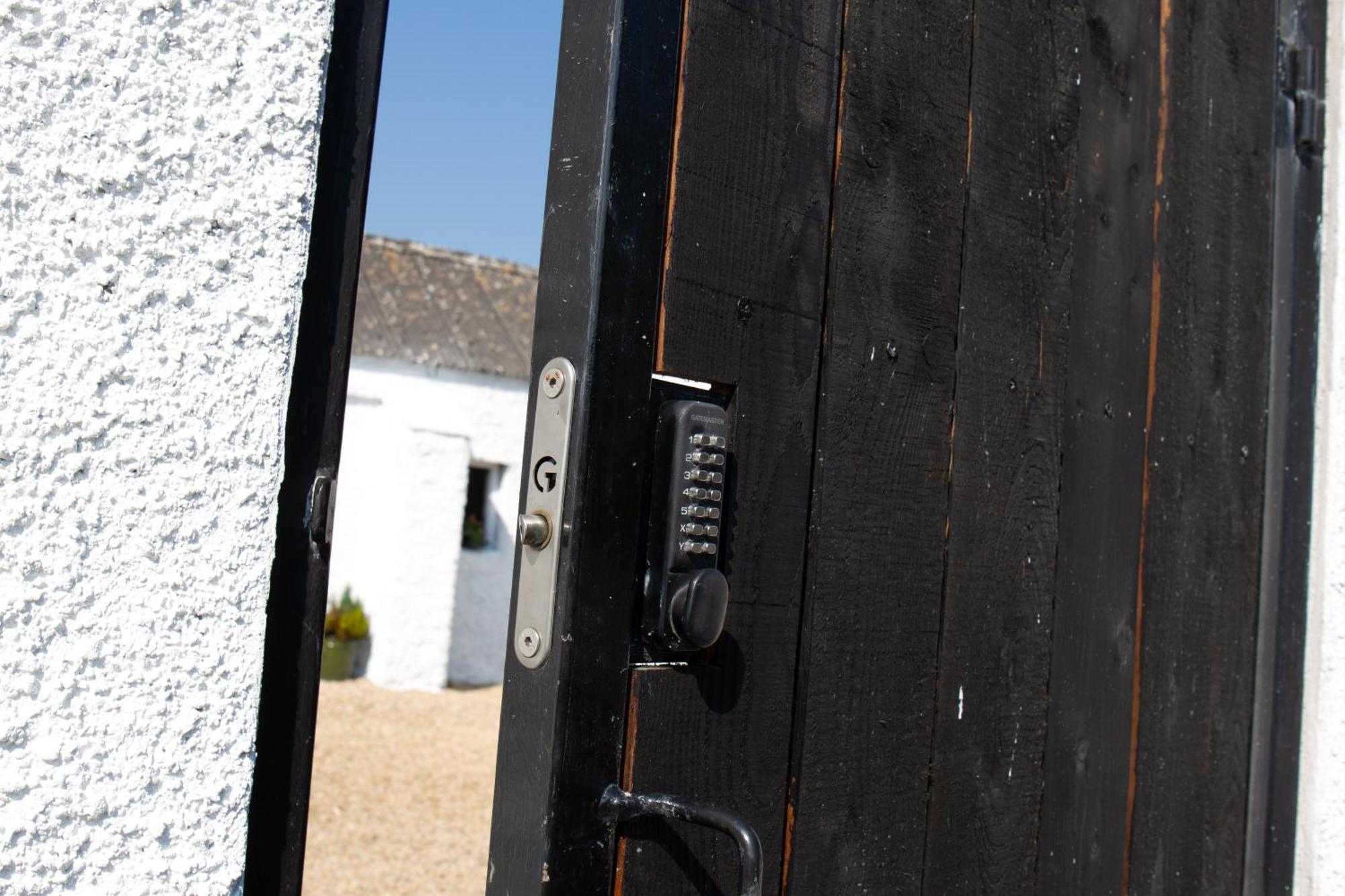 Hill House Lodge Sleeps 6 Overlooking The Rock Of Cashel Cashel  Kültér fotó